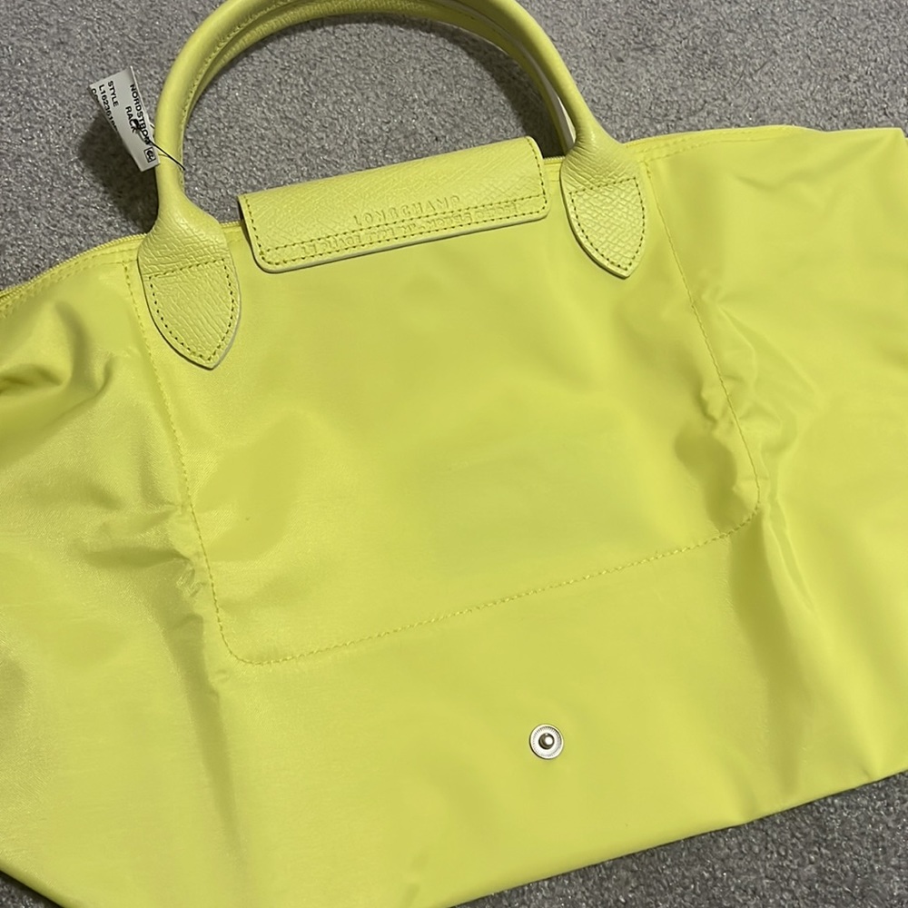 Longchamp Medium Top Handle - Picture 10 of 16